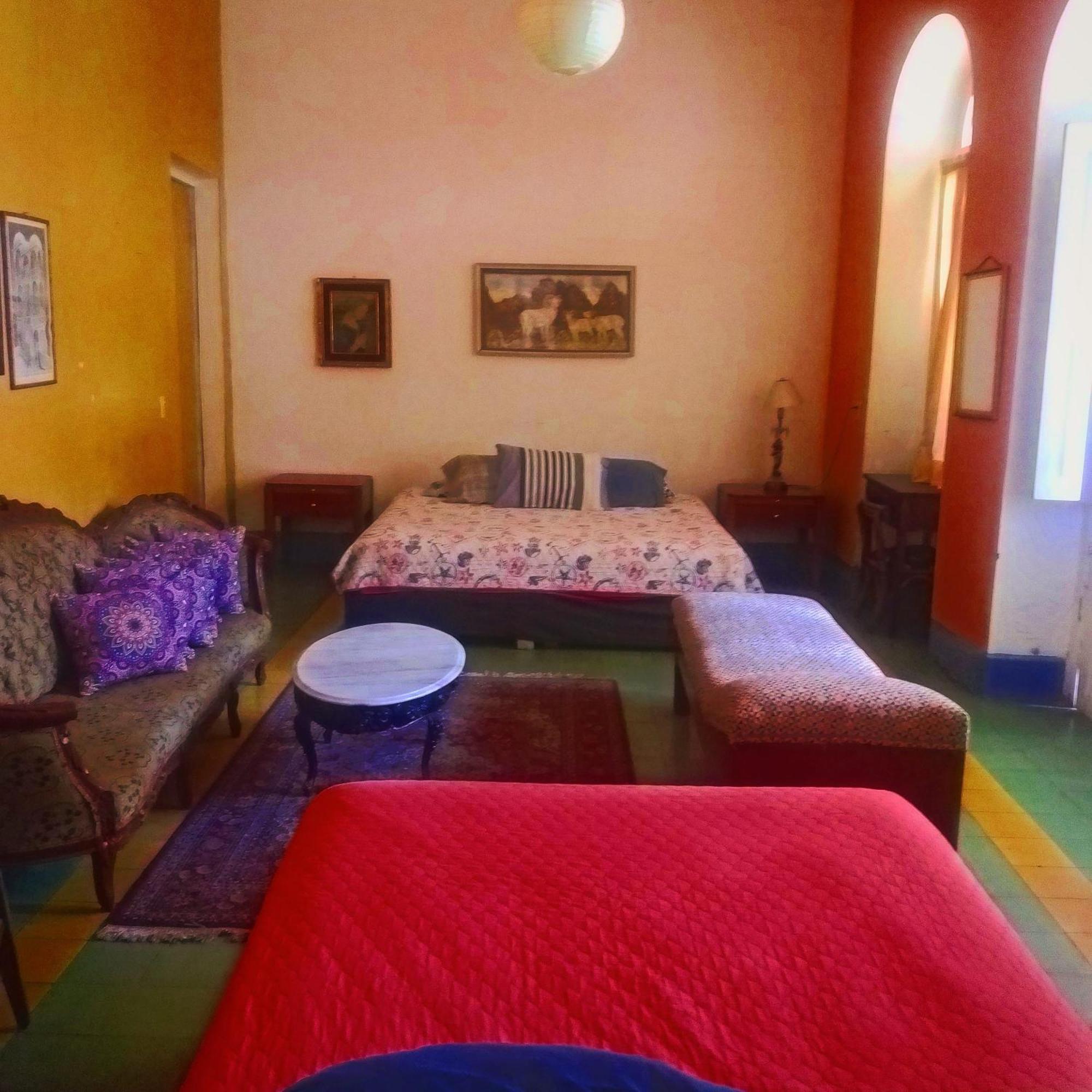 Отель Maska Mansion Gdl, Hosting And Yoga Гвадалахара Экстерьер фото